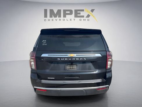 Used 2021 Chevrolet Suburban High Country AWD/4WD image 3