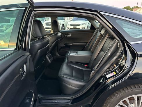 Used 2016 Toyota Avalon Limited FWD image 19