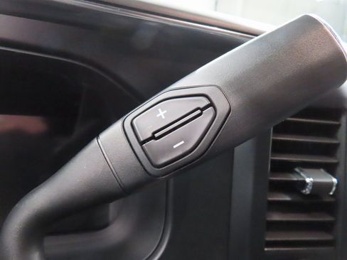 Used 2025 Ford F250 Platinum w/ FX4 Off-Road Package image 64