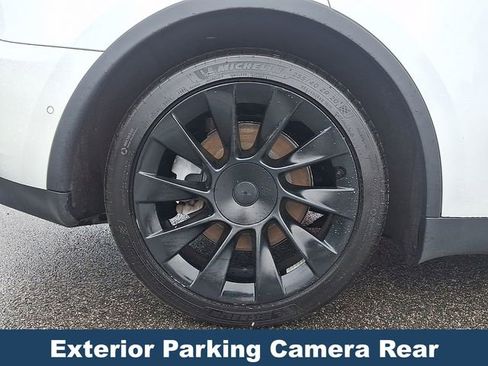 Used 2020 Tesla Model Y Long Range image 10