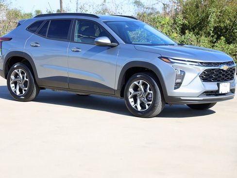 New 2026 Chevrolet Trax LT w/ Driver Confidence Package image 1