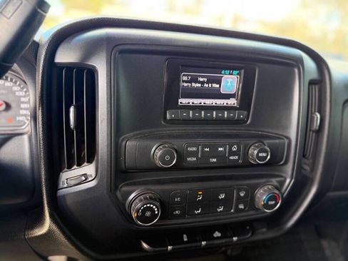 Used 2015 Chevrolet Silverado 2500 W/T w/ WT Convenience Package AWD/4WD image 15