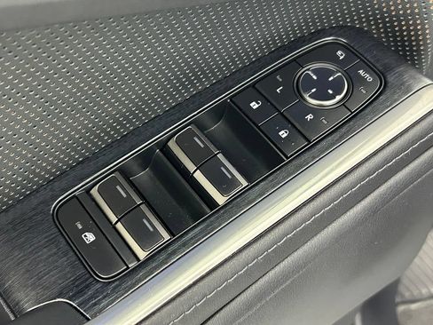 Used 2025 Lexus GX 550 w/ Cold Area Package AWD/4WD image 41