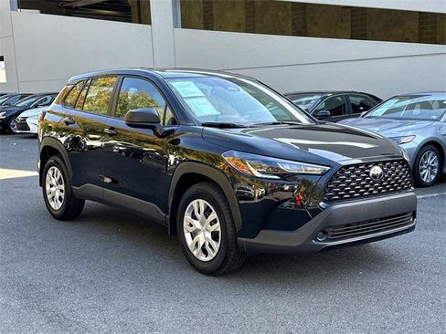 Certified 2024 Toyota Corolla Cross L image 31