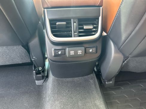 Used 2020 Subaru Outback Touring AWD/4WD image 26