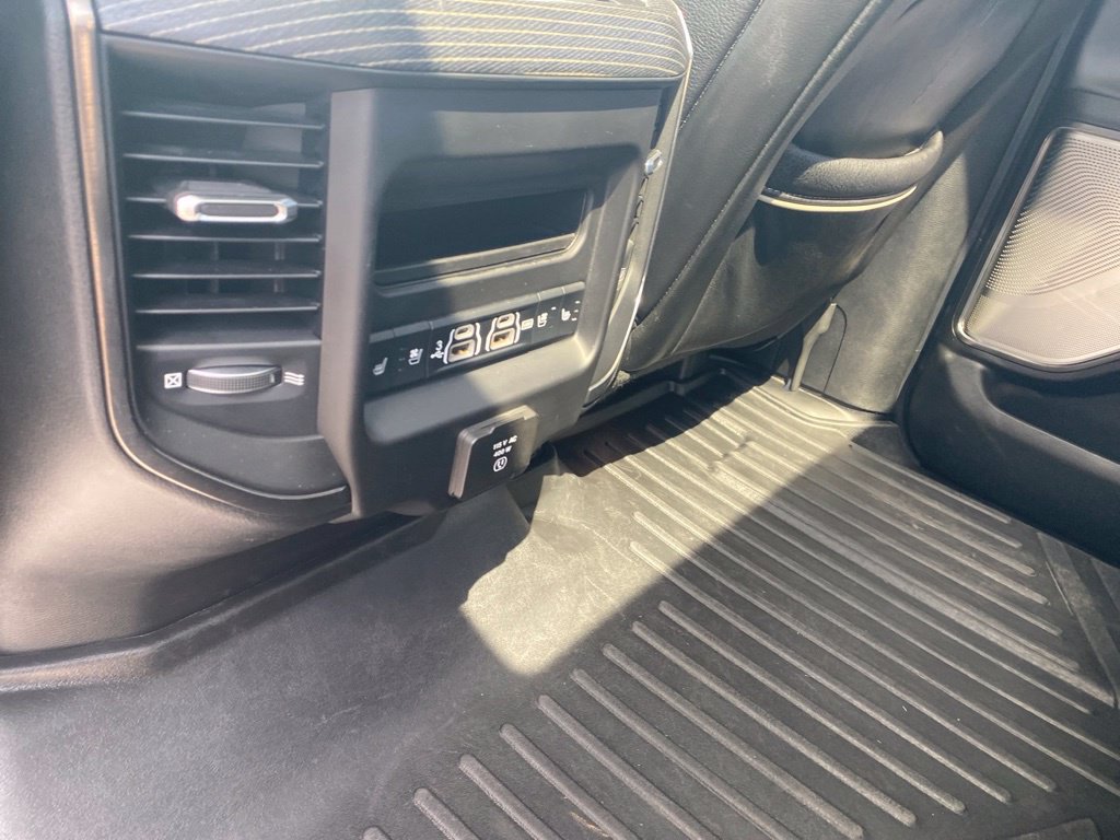 Used 2019 RAM 1500 Limited AWD/4WD image 35