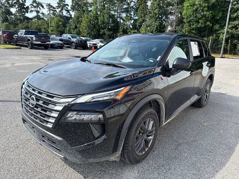 Used 2024 Nissan Rogue S FWD image 4