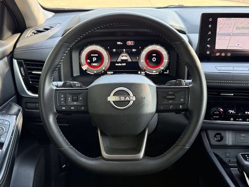 Used 2026 Nissan Rogue SL AWD/4WD image 25