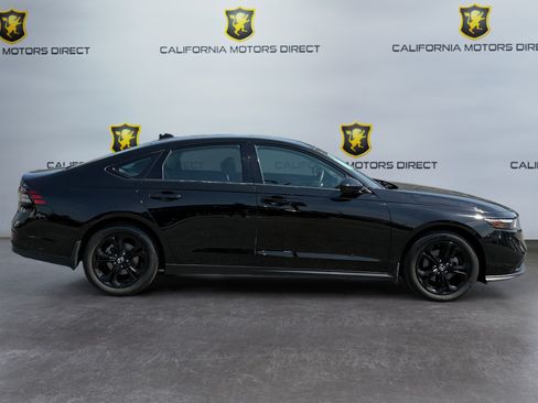 Used 2025 Honda Accord SE image 6