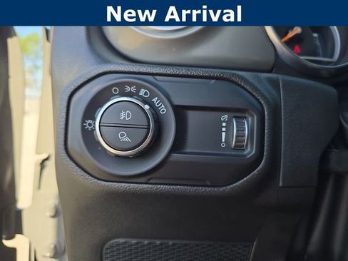 Used 2023 Jeep Gladiator Overland image 21