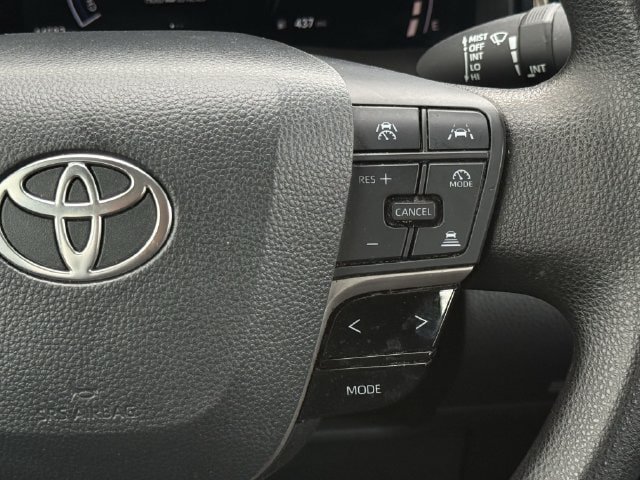 Used 2025 Toyota Camry LE FWD image 15