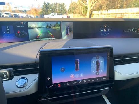 New 2026 Lincoln Nautilus Black Label w/ Jet Appearance Package image 21