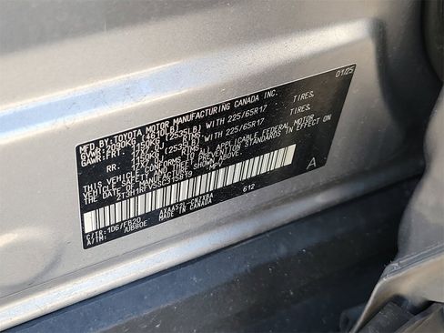 Used 2025 Toyota RAV4 LE image 31