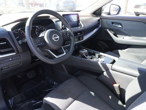 Certified 2023 Nissan Rogue SV FWD image 16