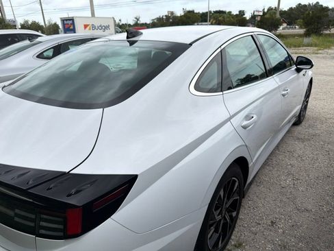 Used 2025 Hyundai Sonata SEL FWD image 9