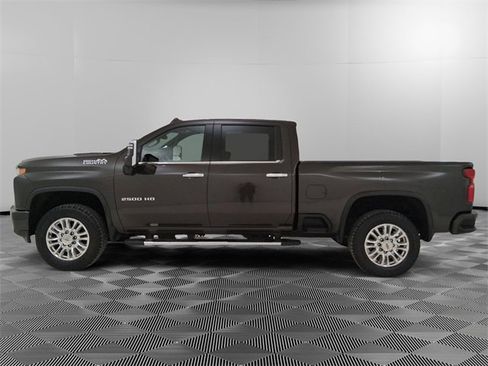 Used 2021 Chevrolet Silverado 2500 High Country w/ Safety Package II image 6