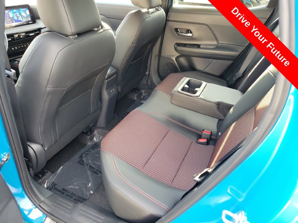 Used 2026 Nissan Kicks SR w/ Illumination Package FWD image 26
