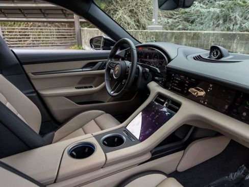 New 2025 Porsche Taycan 4S image 92