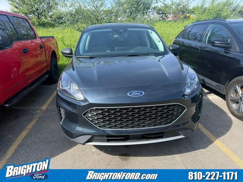 Certified 2022 Ford Escape SE w/ Convenience Package AWD/4WD image 2