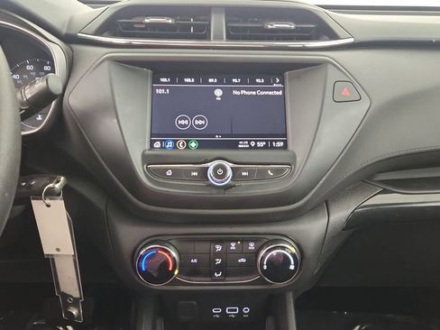 Used 2021 Chevrolet TrailBlazer LS image 12