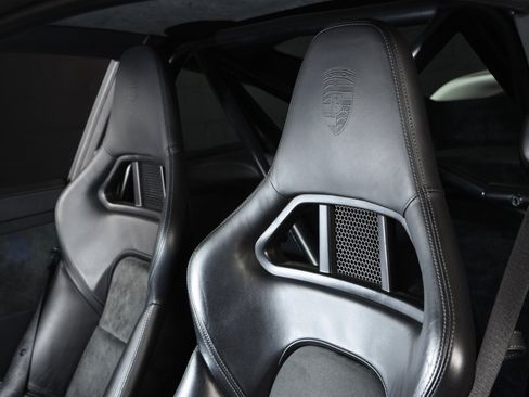 Used 2011 Porsche 911 GT2 RS image 5