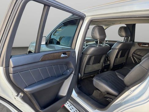 Used 2016 Mercedes-Benz GL 450 4MATIC image 12