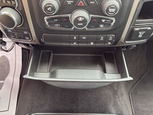 Used 2017 RAM 1500 Big Horn AWD/4WD image 18
