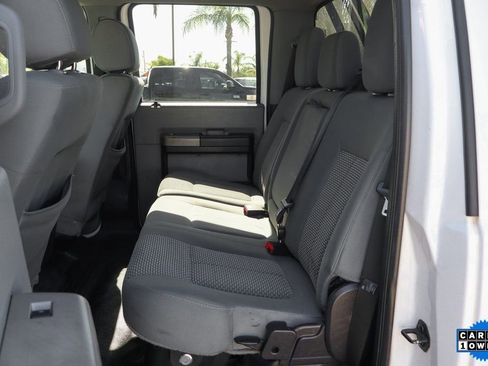 Used 2016 Ford F550 4x4 Crew Cab Super Duty image 32