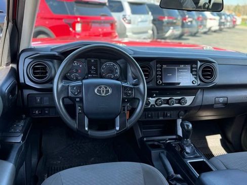 Used 2020 Toyota Tacoma SR image 5