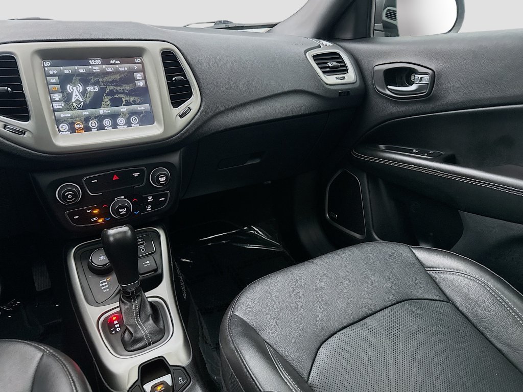 Used 2021 Jeep Compass Latitude w/ Sun and Sound Group AWD/4WD image 29
