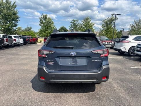 Used 2024 Subaru Outback Premium AWD/4WD image 7