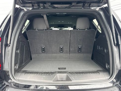 Used 2025 GMC Yukon Elevation AWD/4WD image 29
