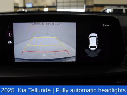Used 2025 Kia Telluride S AWD/4WD image 18