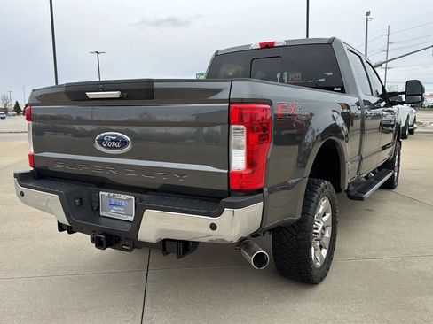 Used 2019 Ford F250 Lariat w/ Chrome Package image 21