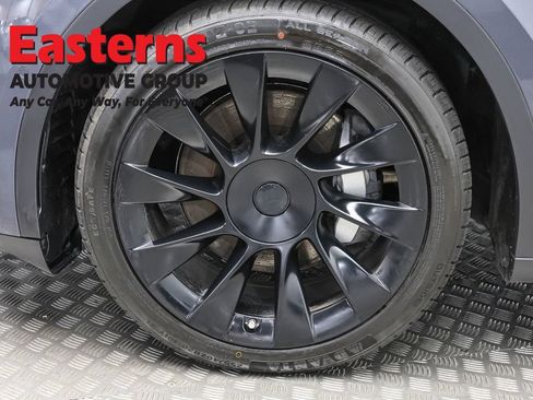 Used 2021 Tesla Model Y Long Range AWD/4WD image 26