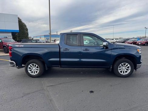 Certified 2022 Chevrolet Silverado 1500 LT image 2