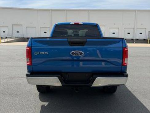 Used 2015 Ford F150 XLT w/ Equipment Group 301A Mid AWD/4WD image 5