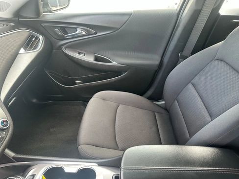 Used 2020 Chevrolet Malibu LT image 10