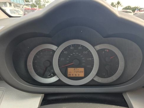 Used 2011 Toyota RAV4 4WD image 16