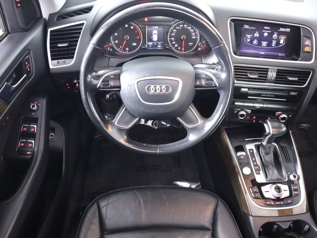 Used 2015 Audi Q5 2.0T Premium Plus w/ Technology Package AWD/4WD image 31