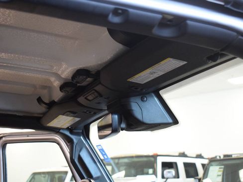Used 2020 Jeep Wrangler Unlimited Rubicon AWD/4WD image 13