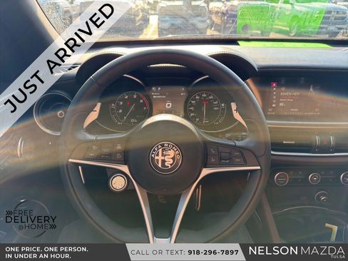 Used 2019 Alfa Romeo Stelvio Ti Sport w/ Quick Order Package 22S Sport AWD/4WD image 13