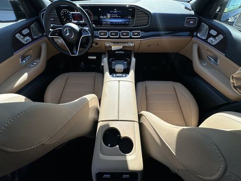 New 2026 Mercedes-Benz GLS 450 4MATIC image 27