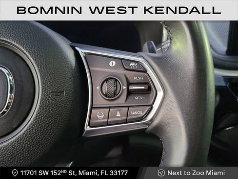 Used 2025 Acura MDX FWD image 13