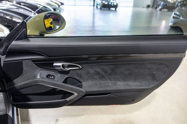 Used 2018 Porsche 911 GT3 RWD image 31