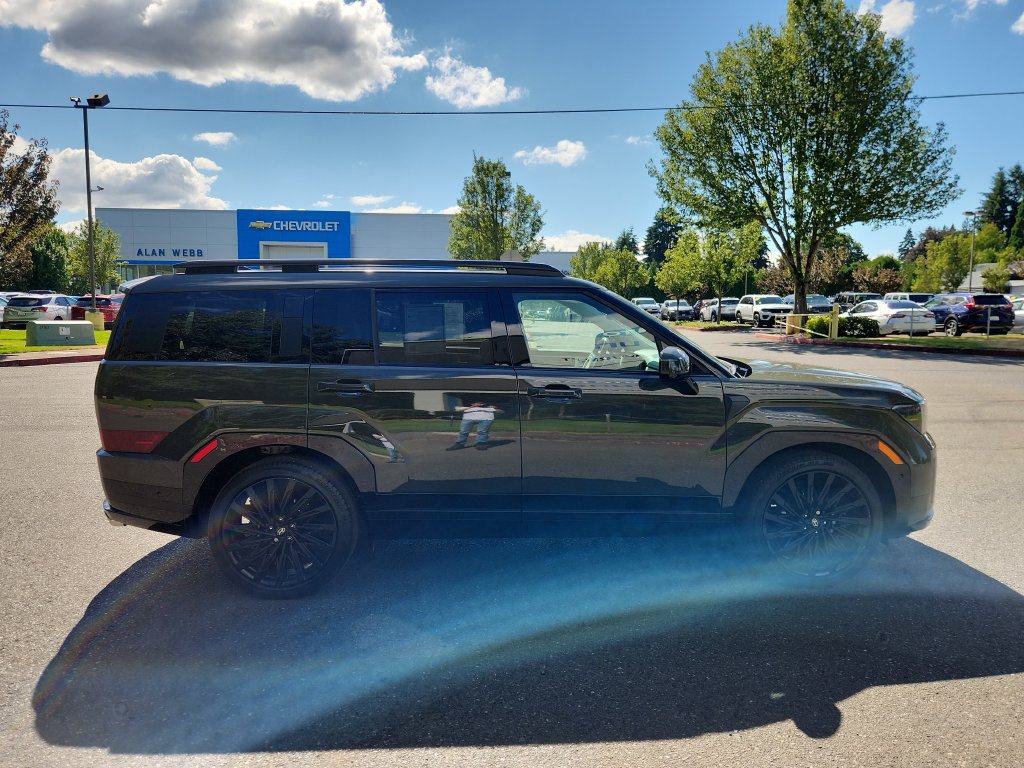 Used 2025 Hyundai Santa Fe Calligraphy AWD/4WD image 4