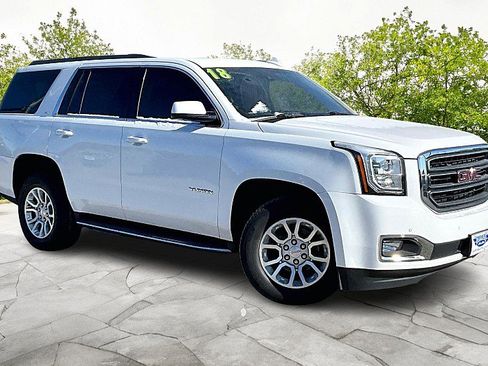 Used 2018 GMC Yukon SLT w/ Open Road Package image 3