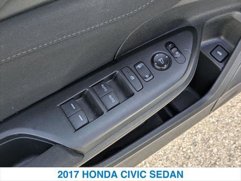 Used 2017 Honda Civic EX-T image 13