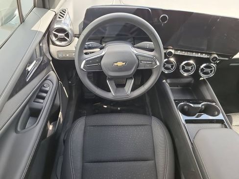 New 2025 Chevrolet Blazer EV LT image 16