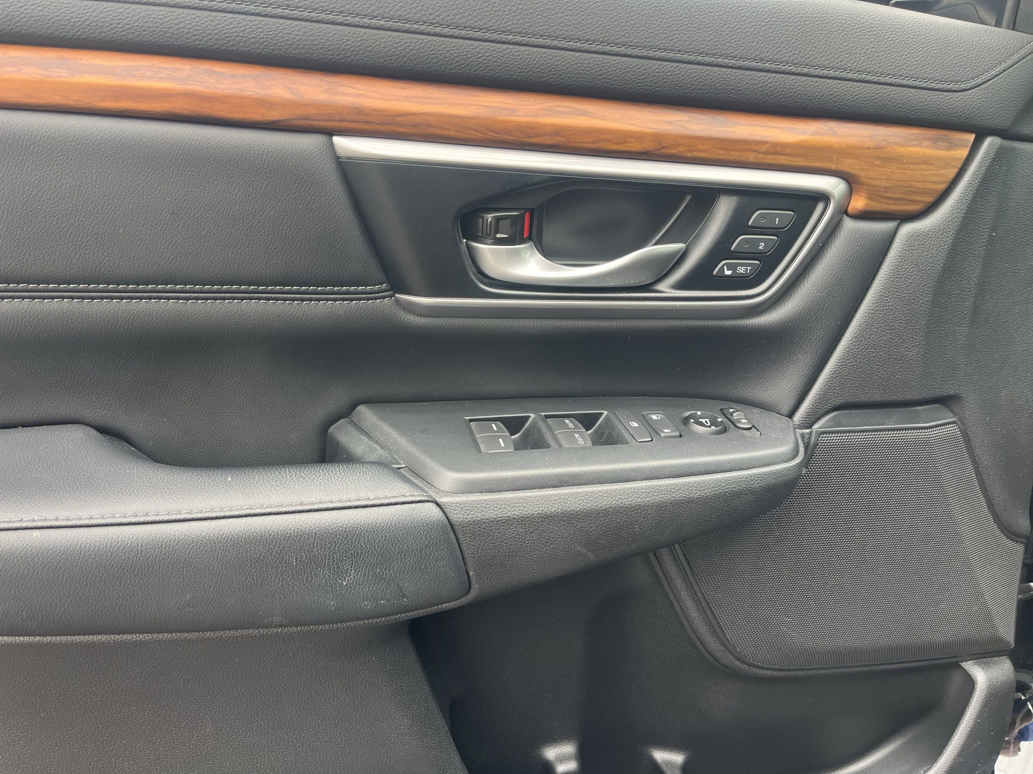 Used 2019 Honda CR-V EX-L image 16